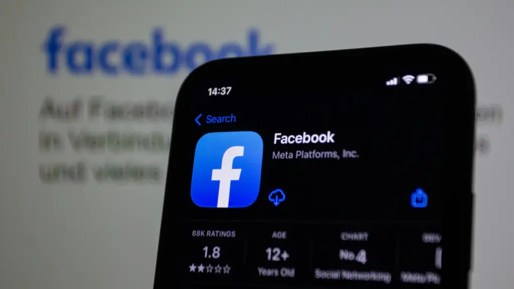 Aplikacja Facebook na smartfonie – prowadzenie Facebooka firmowego